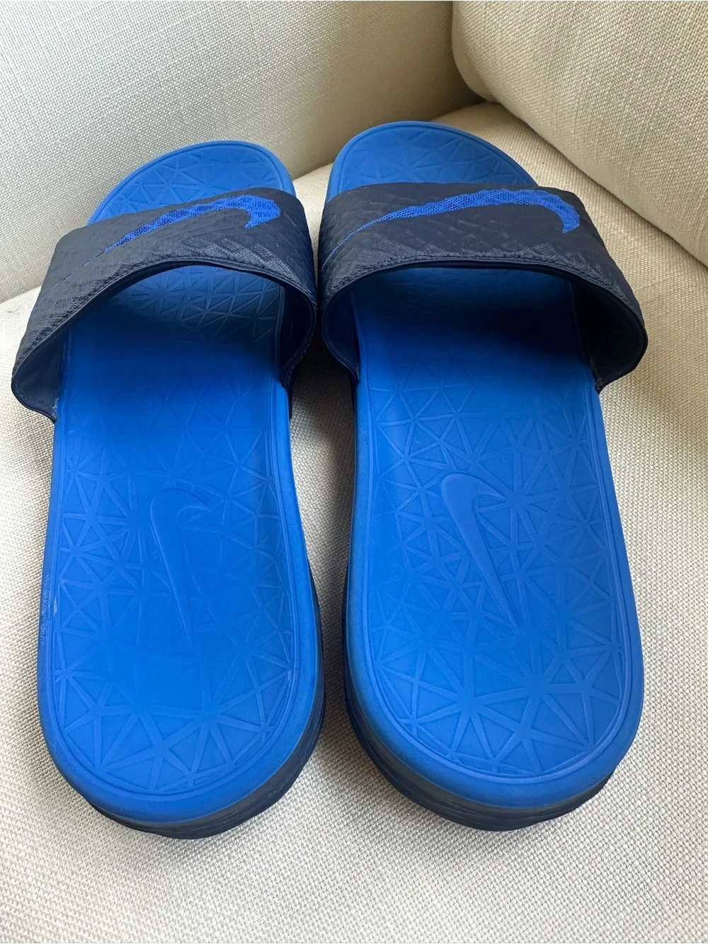 NEW Nike Solarsoft Slide Sandals Men’s Size 14 Blue Black Swoosh Athletic